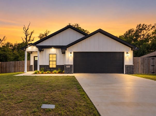 16134 Crossing Circle, Lindale, TX 75771