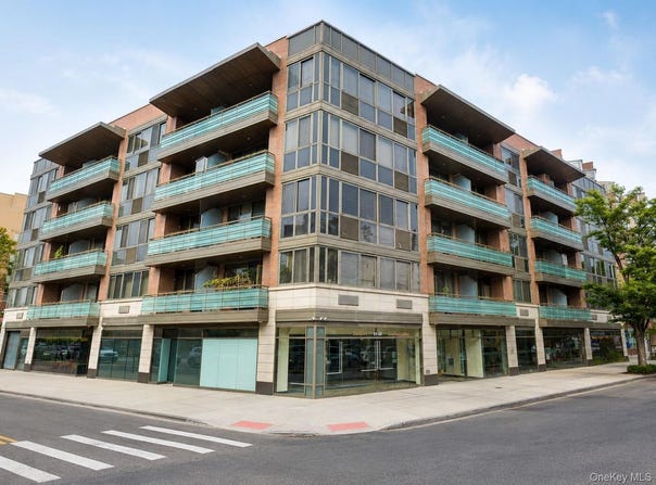 31-32 Union Street, Flushing, NY 11354