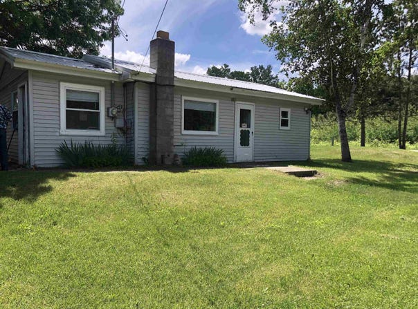 998 CUTOFF, Farwell, MI 48622