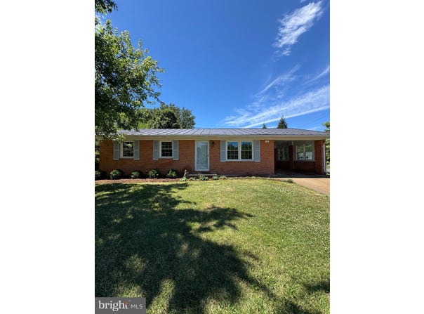 2 SPRINGCREST Drive, LURAY, VA 22835