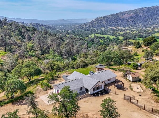 30833 Pennyroyal Lane, Prather, CA 93651