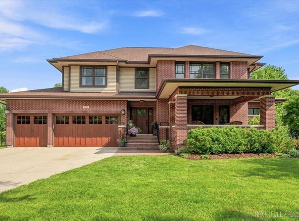 627 Ritter Drive, Batavia, IL 60510