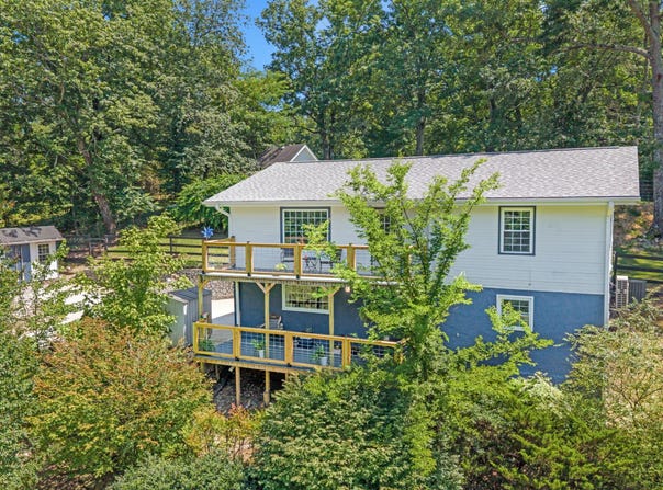 8831 E Ridge Road, Soddy-Daisy, TN 37379