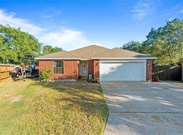 2141 Ridgewood Circle, Ingleside, TX 78362
