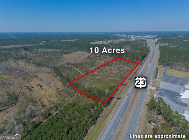 MEMORIAL Drive, Waycross, GA 31503