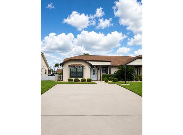 3728 Catalina Dr, Sebring, FL 33872