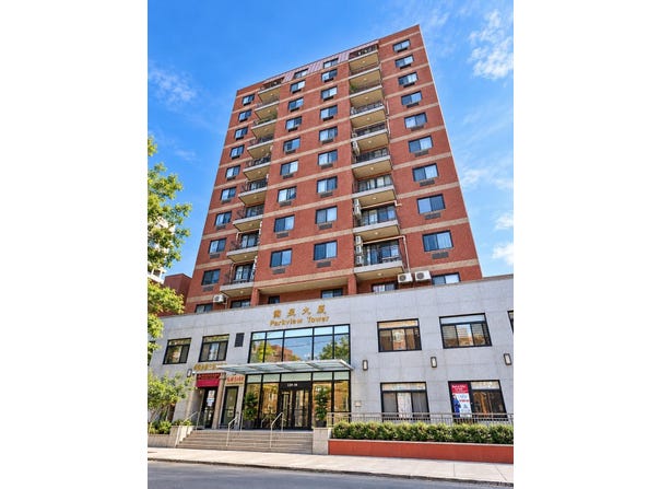 132-26 Avery Avenue, Flushing, NY 11355