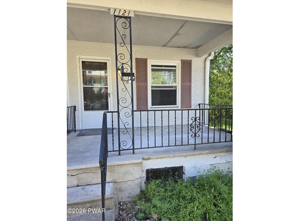 1121 Monroe Avenue, Scranton, PA 18509