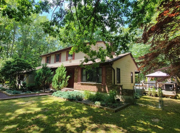 34 Greenshire Way, Walden, NY 12586