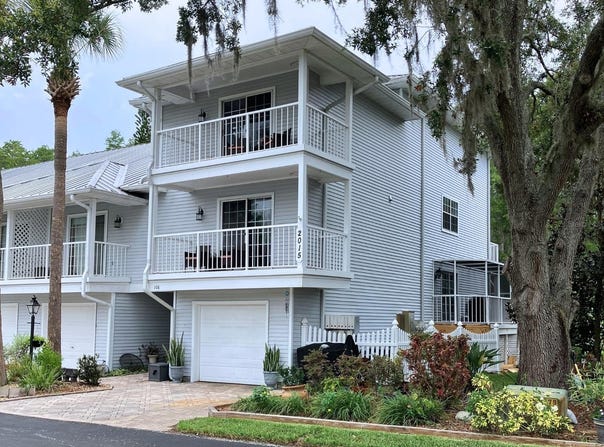 2015 VISTA DEL SOL Circle, LUTZ, FL 33558