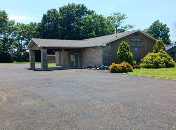 12475 E. 1050th Ave., Robinson, IL 62454