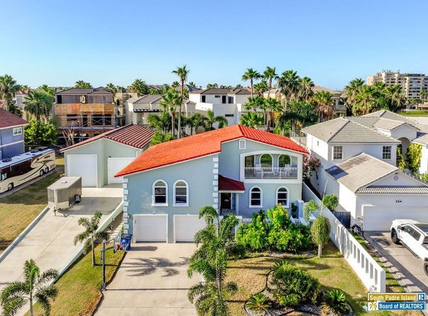 226 W Sunset Dr., South Padre Island, TX 78597