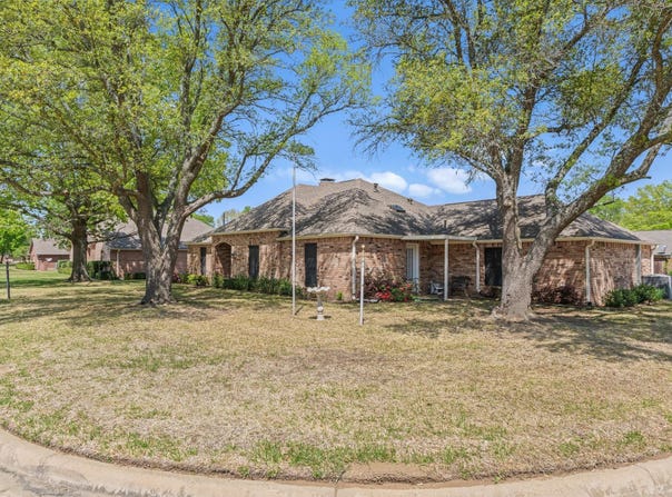 114 Granada Square, Canton, TX 75103