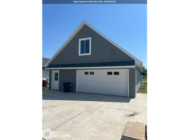 1004 Magnolia Drive, Manning, IA 51455
