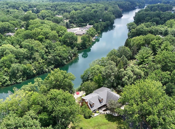 5205 Deerfield Drive, Morris, IL 60450