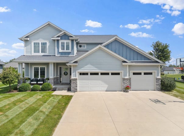 8225 Bailey Drive, West Des Moines, IA 50266