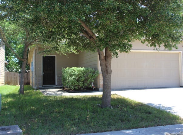 482 Walnut, Selma, TX 78154
