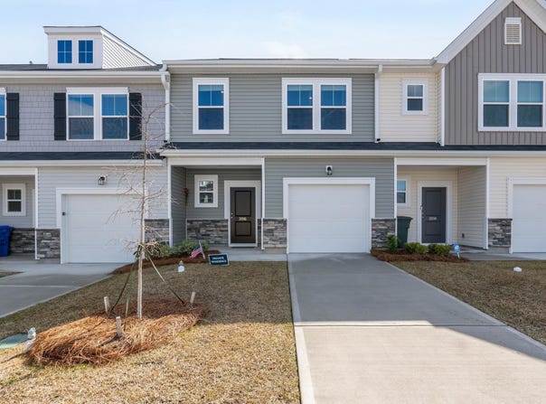 2016 Day Lily Way, Elgin, SC 29045