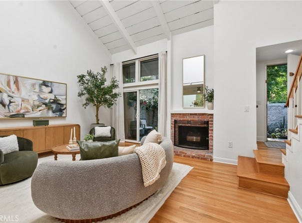 4249 Colfax Avenue, Studio City, CA 91604