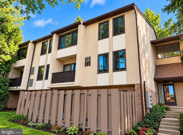 5-2 ASPEN WAY, DOYLESTOWN, PA 18901