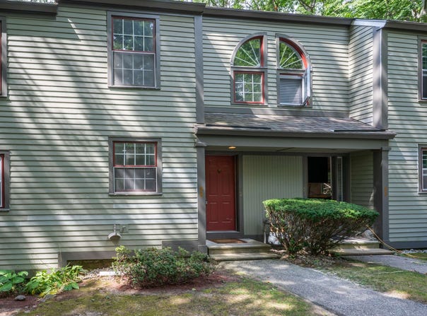 1465 Hooksett Road, Hooksett, NH 03106
