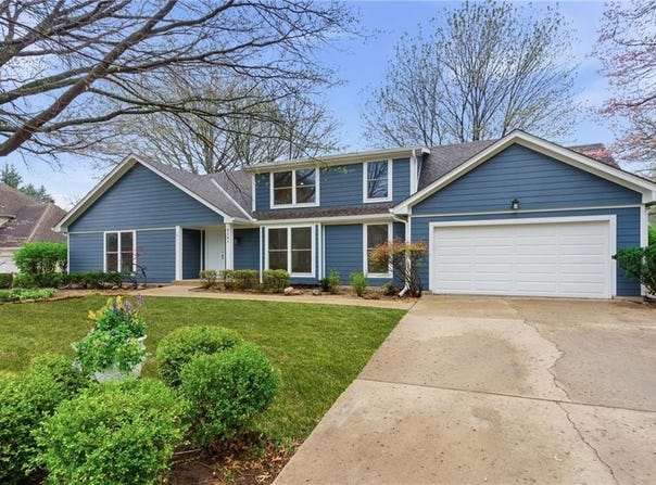 2121 W 120th Street, Leawood, KS 66209