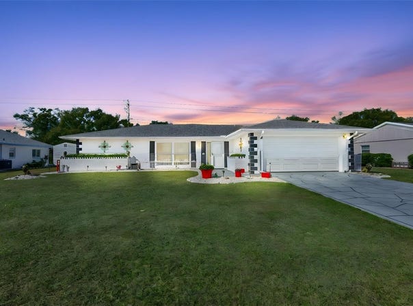 1254 W DEL WEBB Boulevard, SUN CITY CENTER, FL 33573