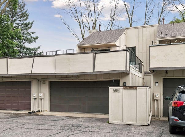 5851 Lake Curve Lane, Brooklyn Center, MN 55429