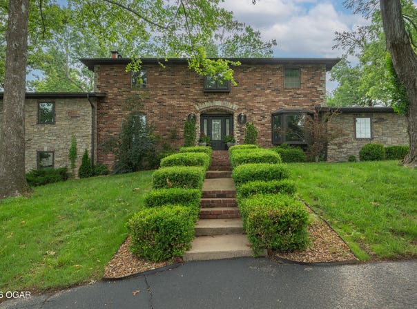 2007 E 47th Street, Joplin, MO 64804