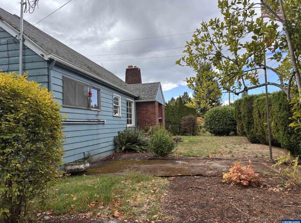 857 Monmouth St, Independence, OR 97361