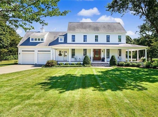 27 Bud Browning Circle, South Kingstown, RI 02879