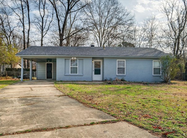 6 Wagon Circle, Little Rock, AR 72209