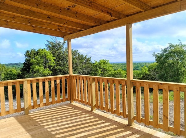 700 Woodhaven Drive, Springtown, TX 76082