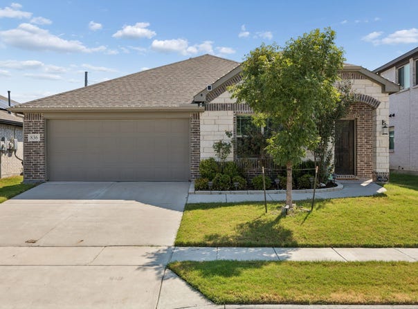836 Foxtail Bend, Lavon, TX 75166