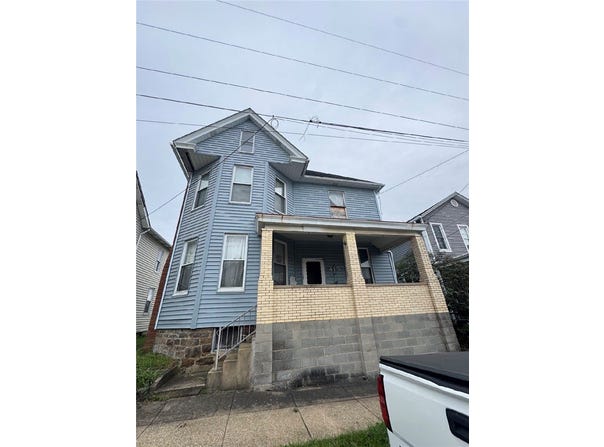 415 Saint Clair St, Latrobe, PA 15650