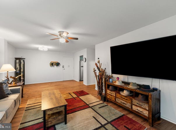 100 WEST Avenue, JENKINTOWN, PA 19046
