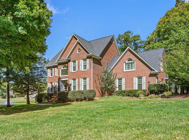206 Pebble Beach Drive, Mebane, NC 27302