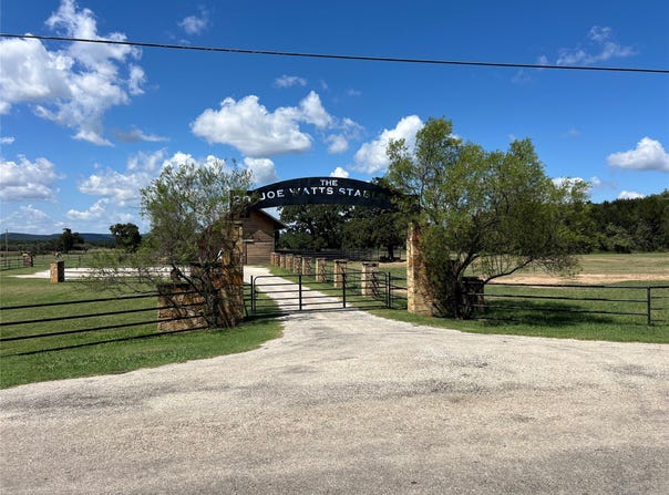 2266 Stagecoach Trail, Gordon, TX 76453
