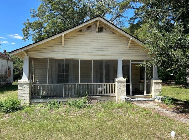 32 S Blanding St, Sumter, SC 29150