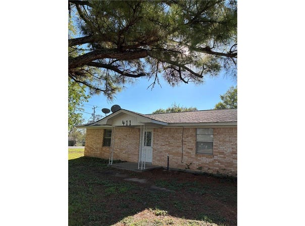 411 Hickory, Calvert, TX 77837