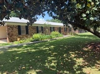 1985 Tuscola Dr., GRENADA, MS 38901