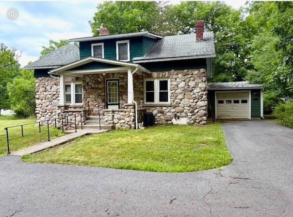 623 Walker Valley, Pine Bush, NY 12566