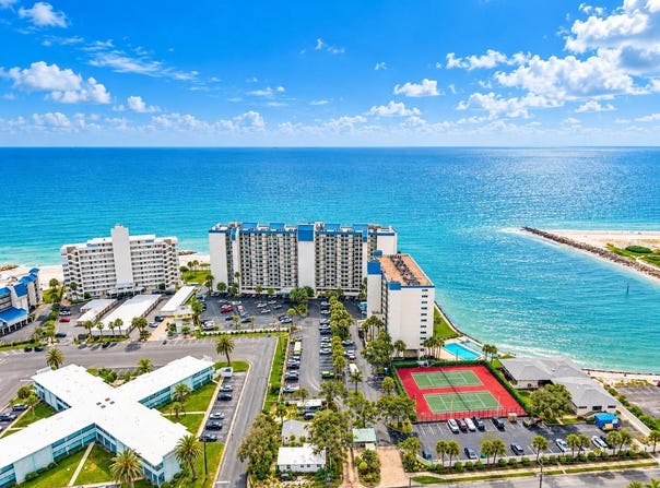 7150 SUNSET Way, ST PETE BEACH, FL 33706