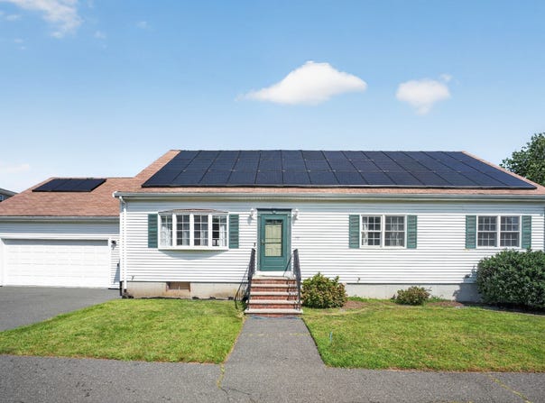 79 Emerald Dr, Lynn, MA 01904