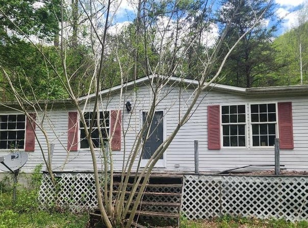 438 Ned Fork Road, McDowell, KY 41647
