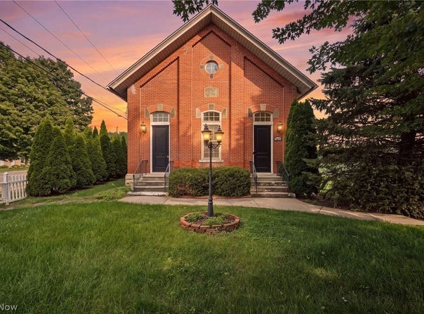 42764 Russia Road, Elyria, OH 44035