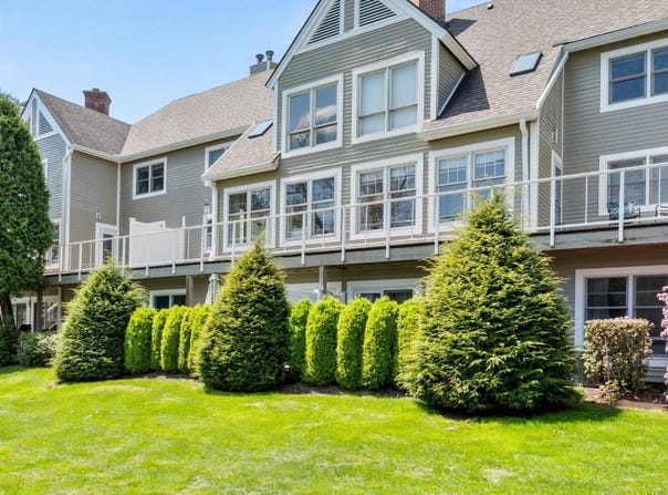 80 Taconic Ave, Great Barrington, MA 01230