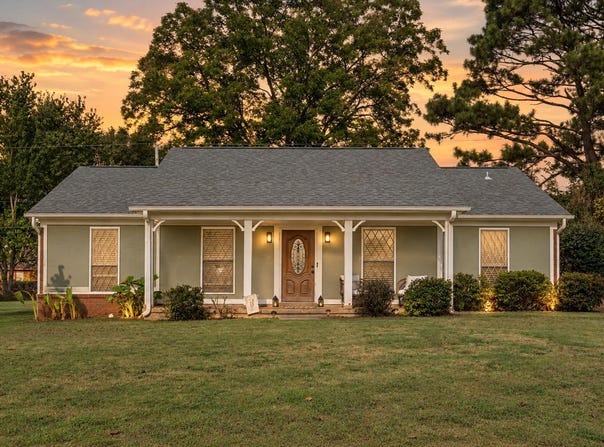 6031 BARNSLEY Cv, Millington, TN 38053