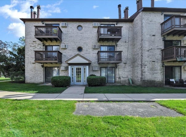 514 E Spruce Drive, Palatine, IL 60074