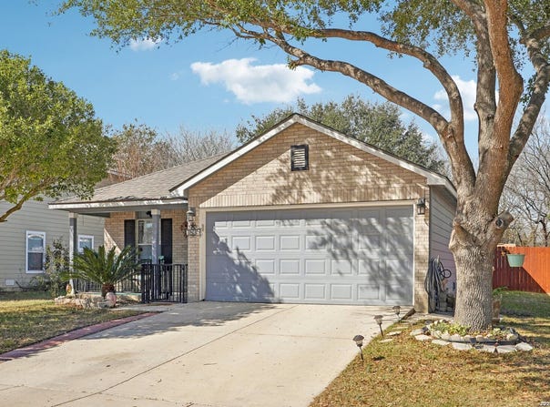 7835 Saddle Run, Selma, TX 78154